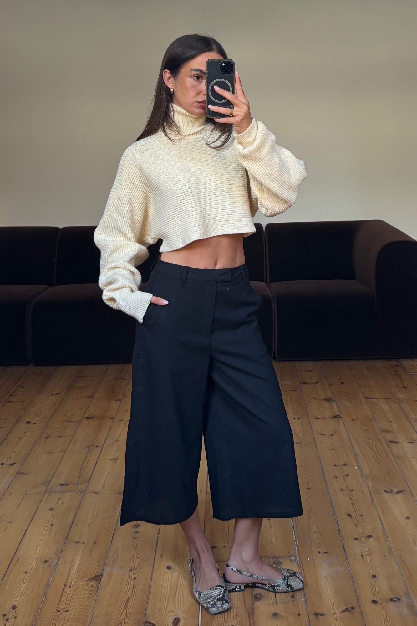 Esther Long Short Black