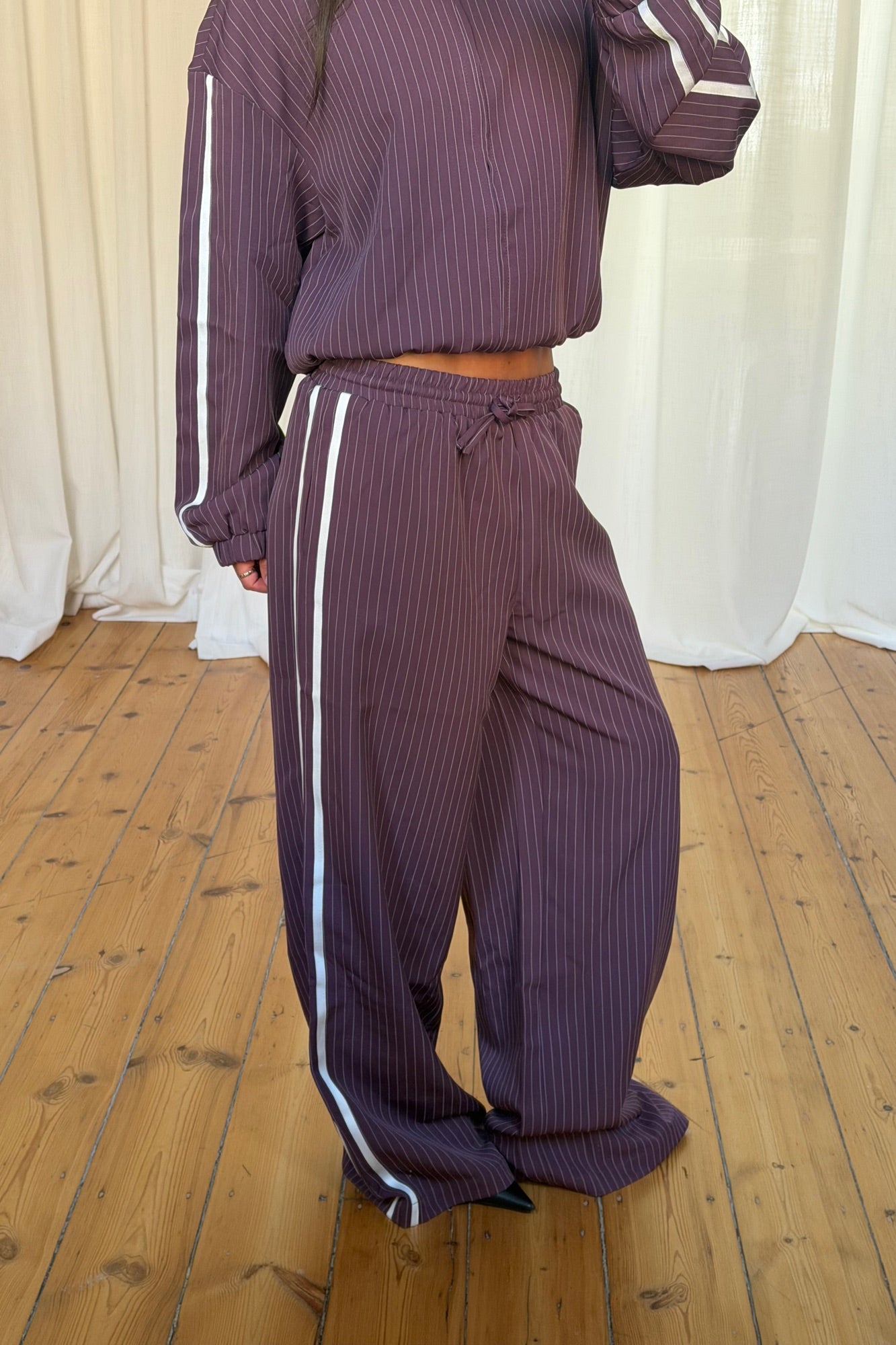 Ramona Pinstripe Pant Wine