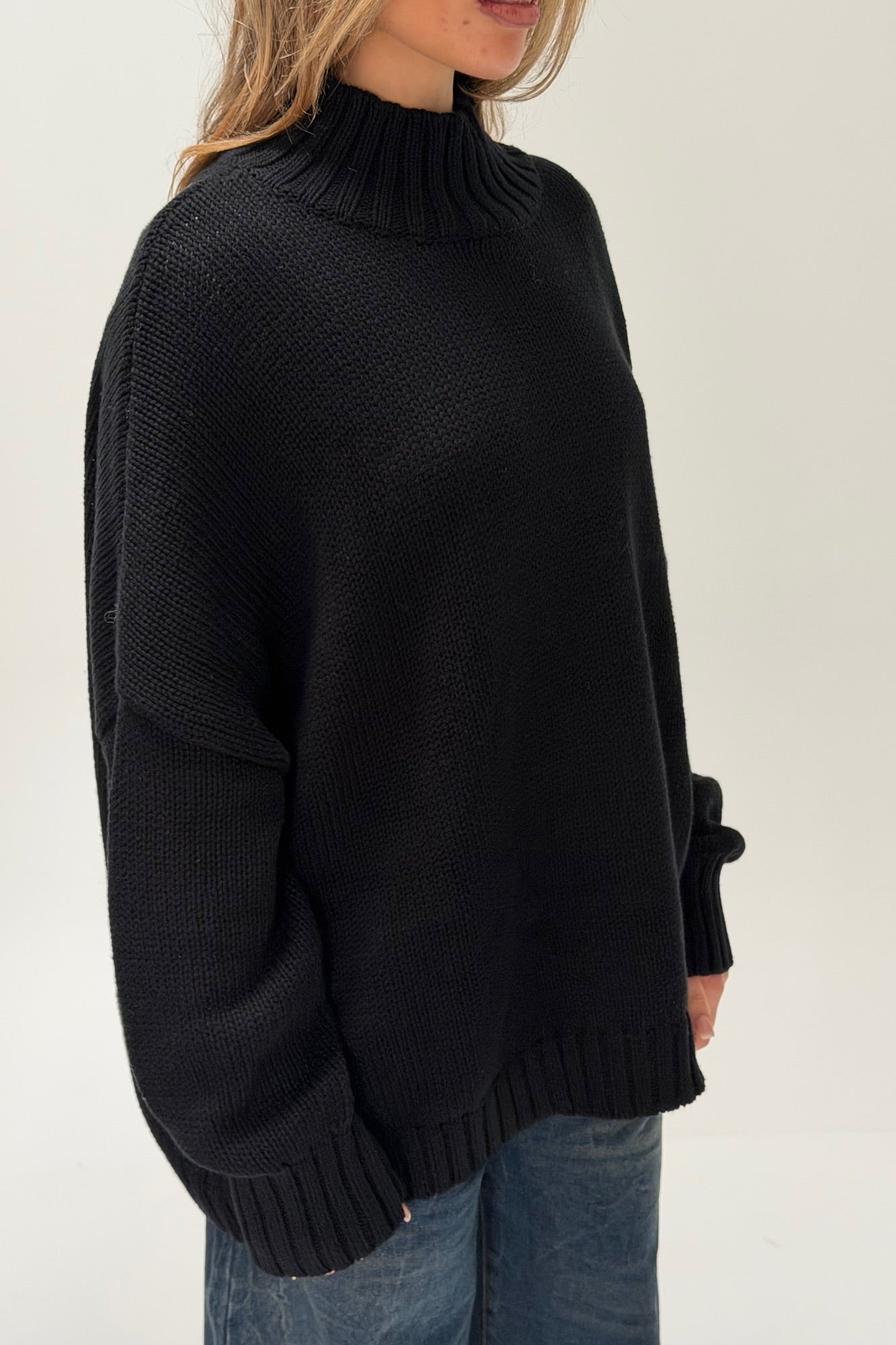 Layla Funnel Neck Knit Black
