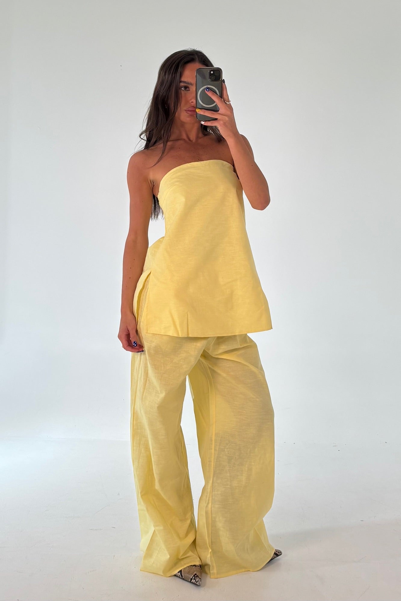 Nora Set Lemon