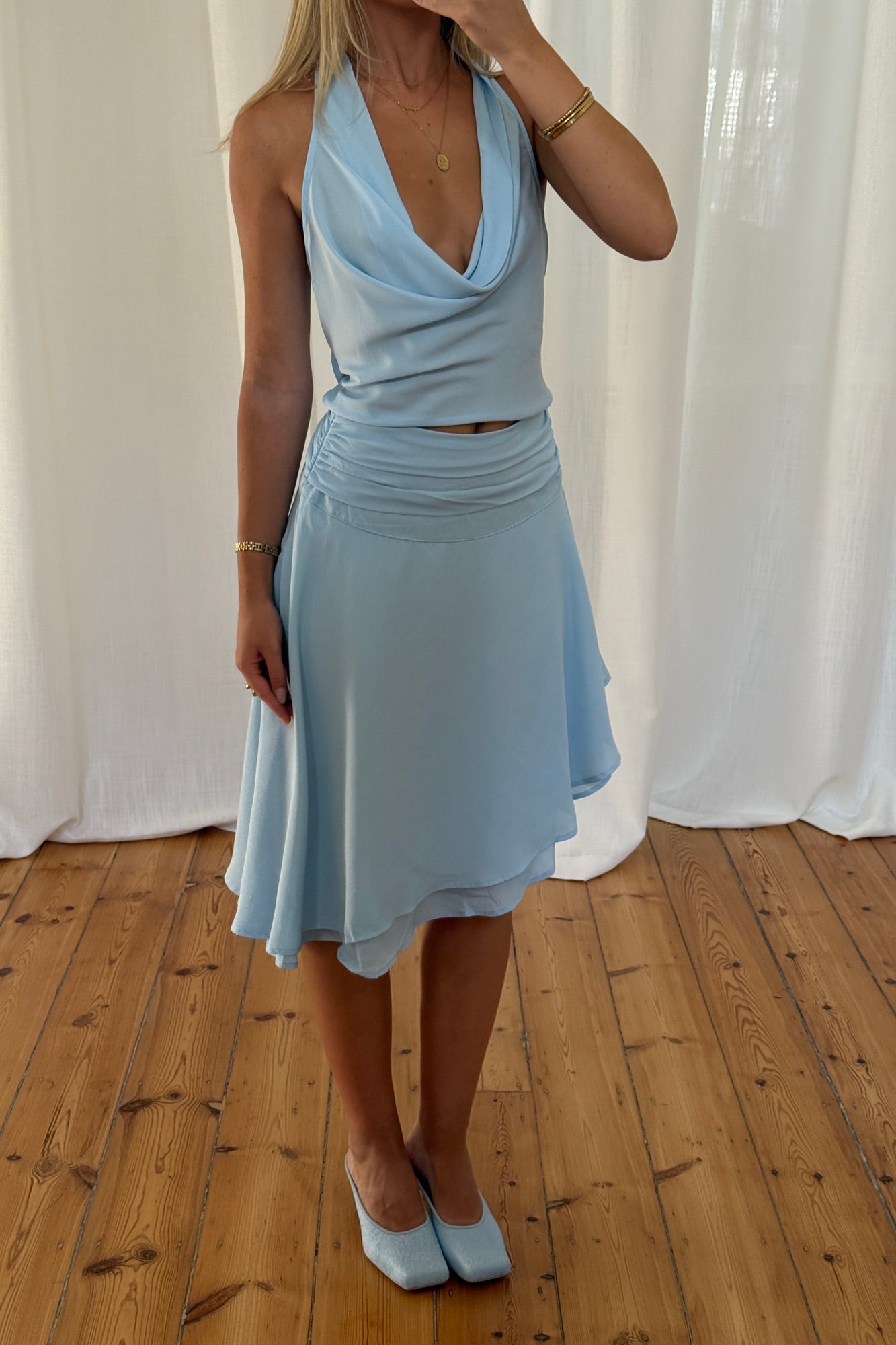 India Halter Sky