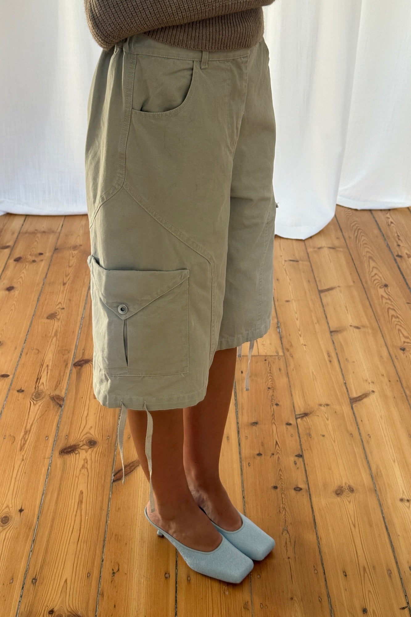 Annie Cargo Short Stone