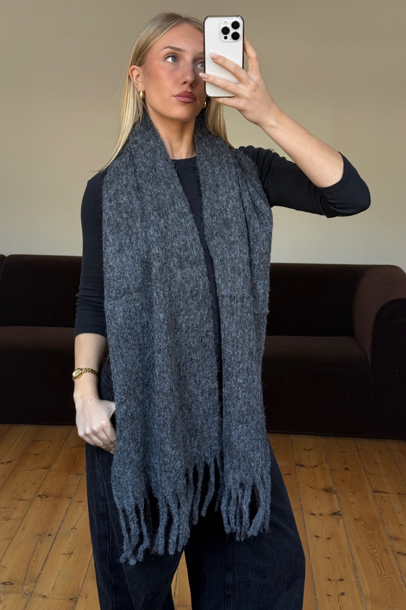 Ilaria Fluffy Scarf Charcoal