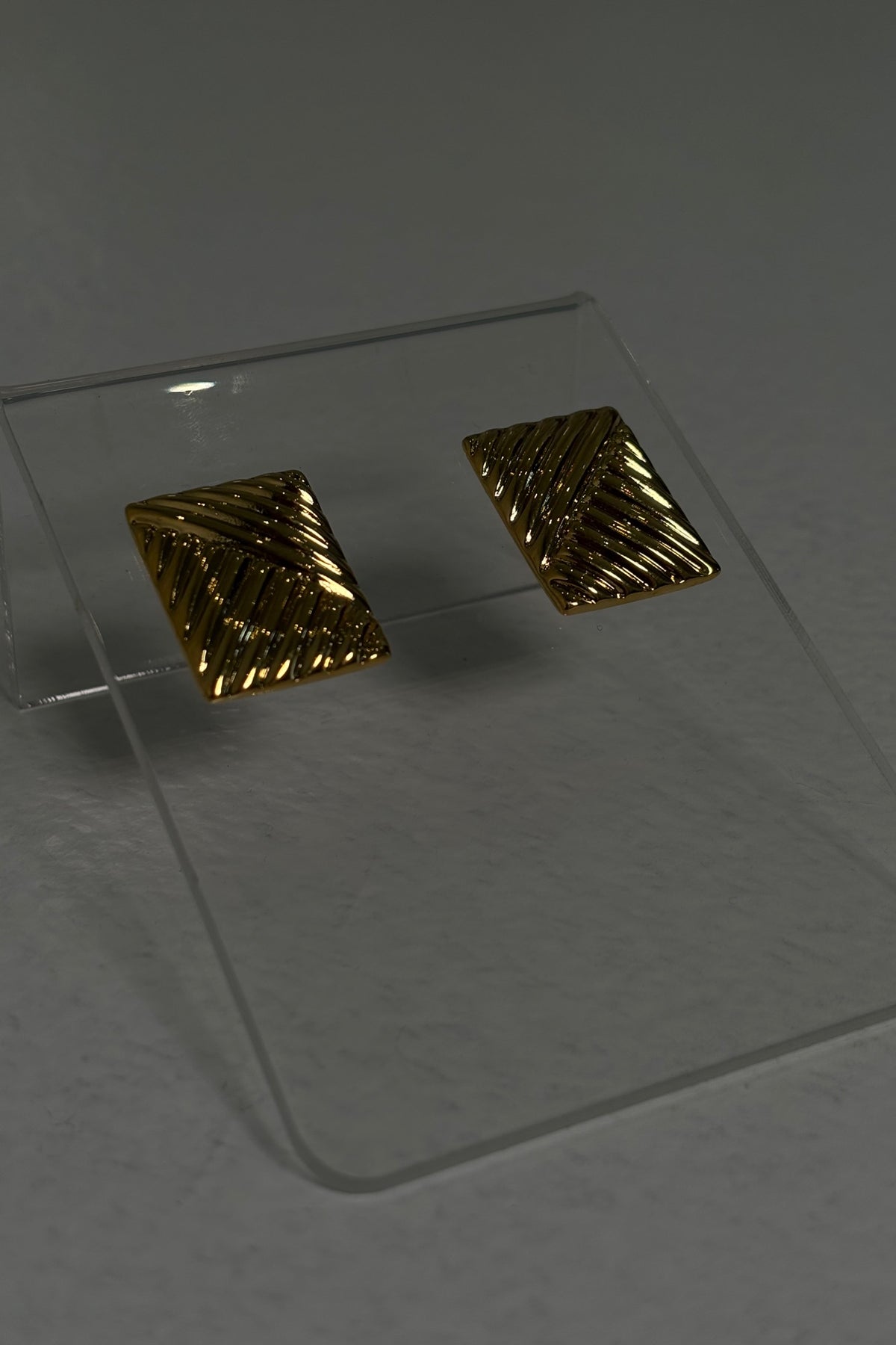 Square detail Earring 18K Gold Plated