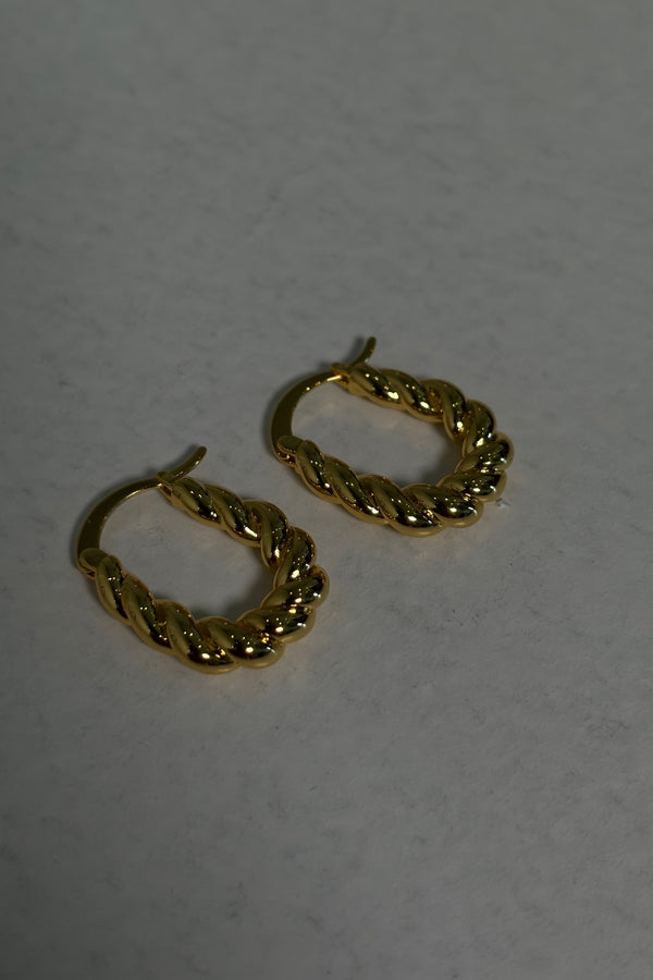 Lora Twist Hoop Gold