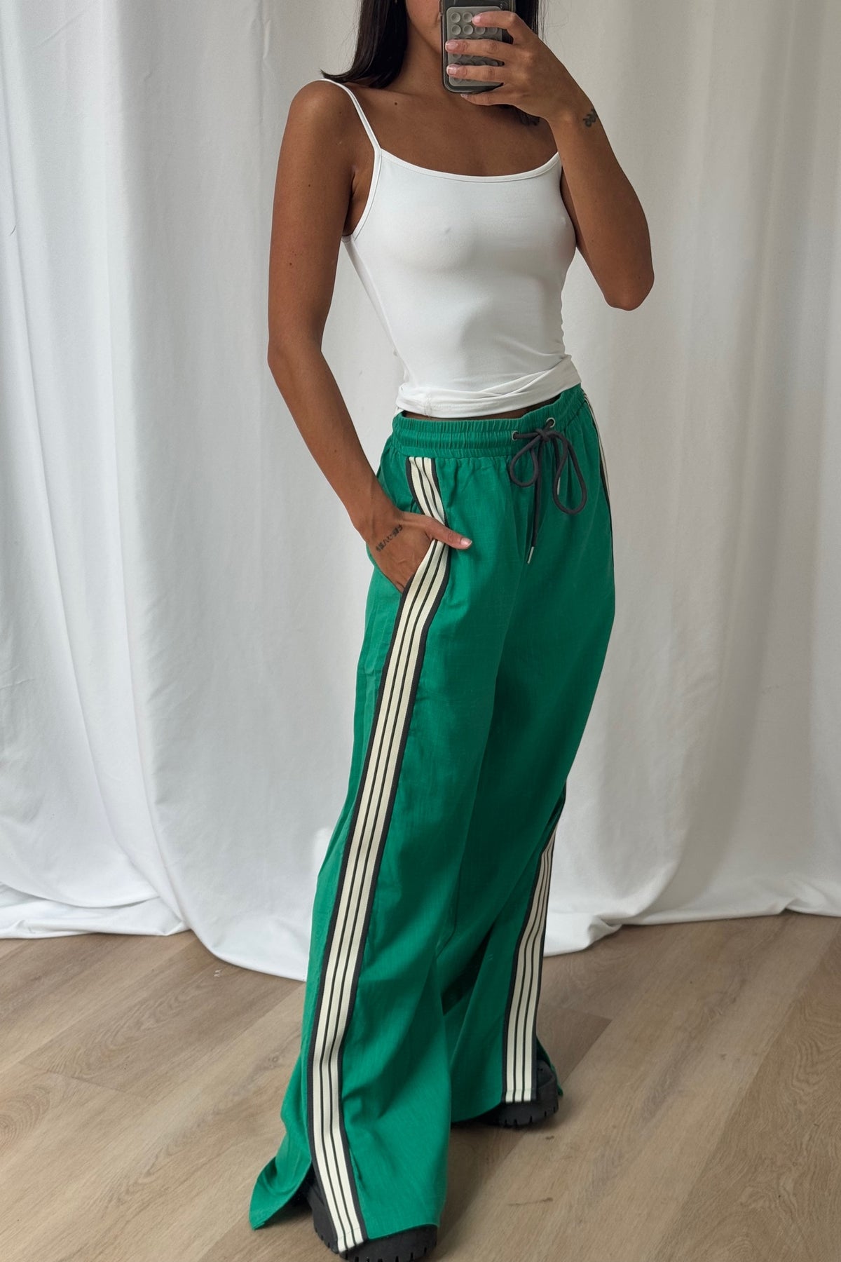 Leesa Pant Green