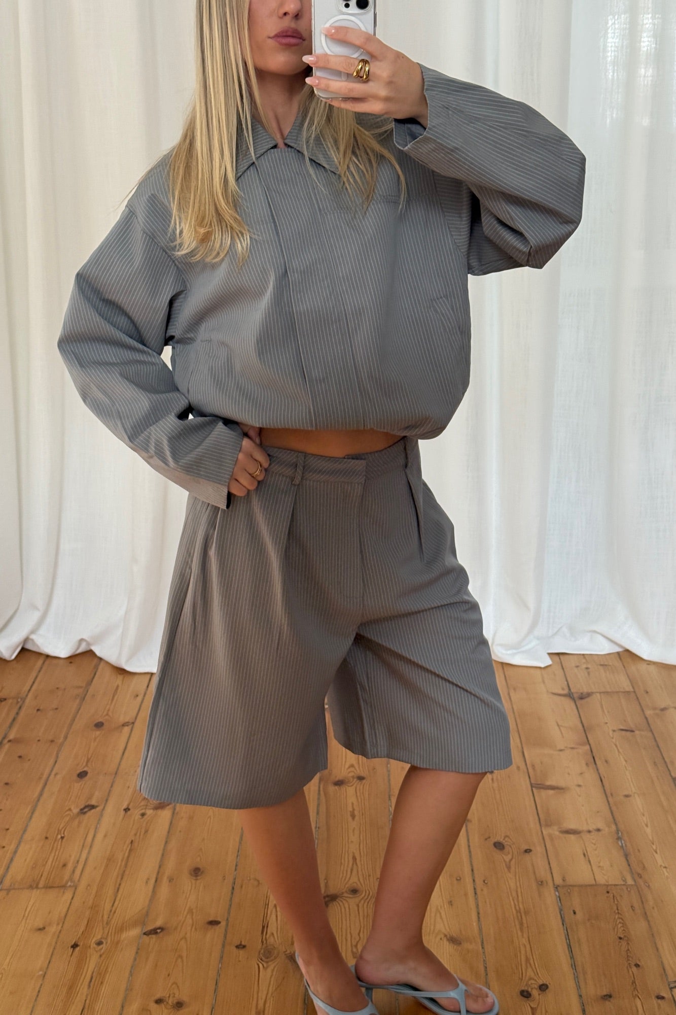 Matais Short Grey