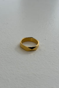 NTH Faceted Ring Gold