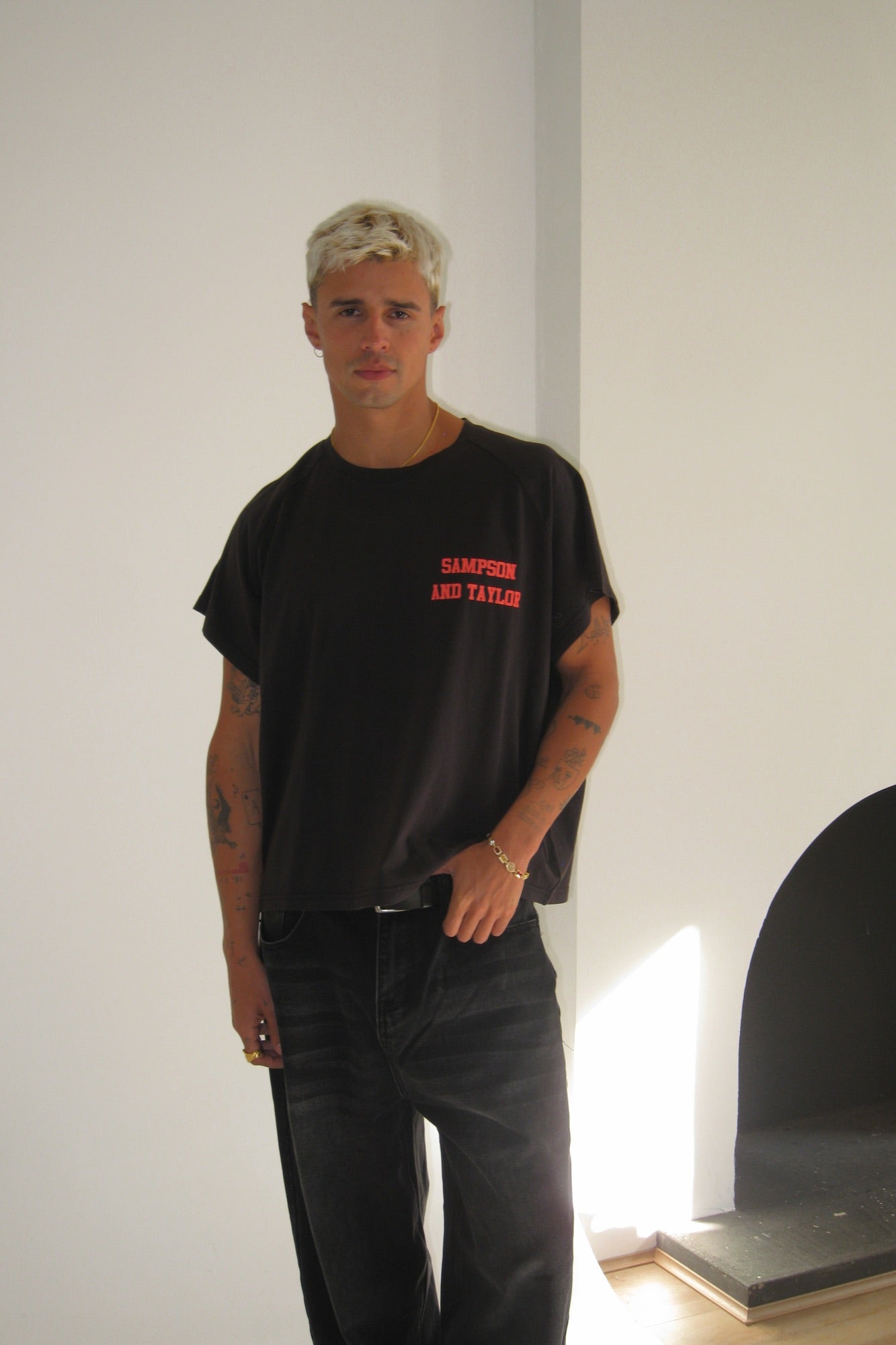 Raglan Crop Box Tank Logo