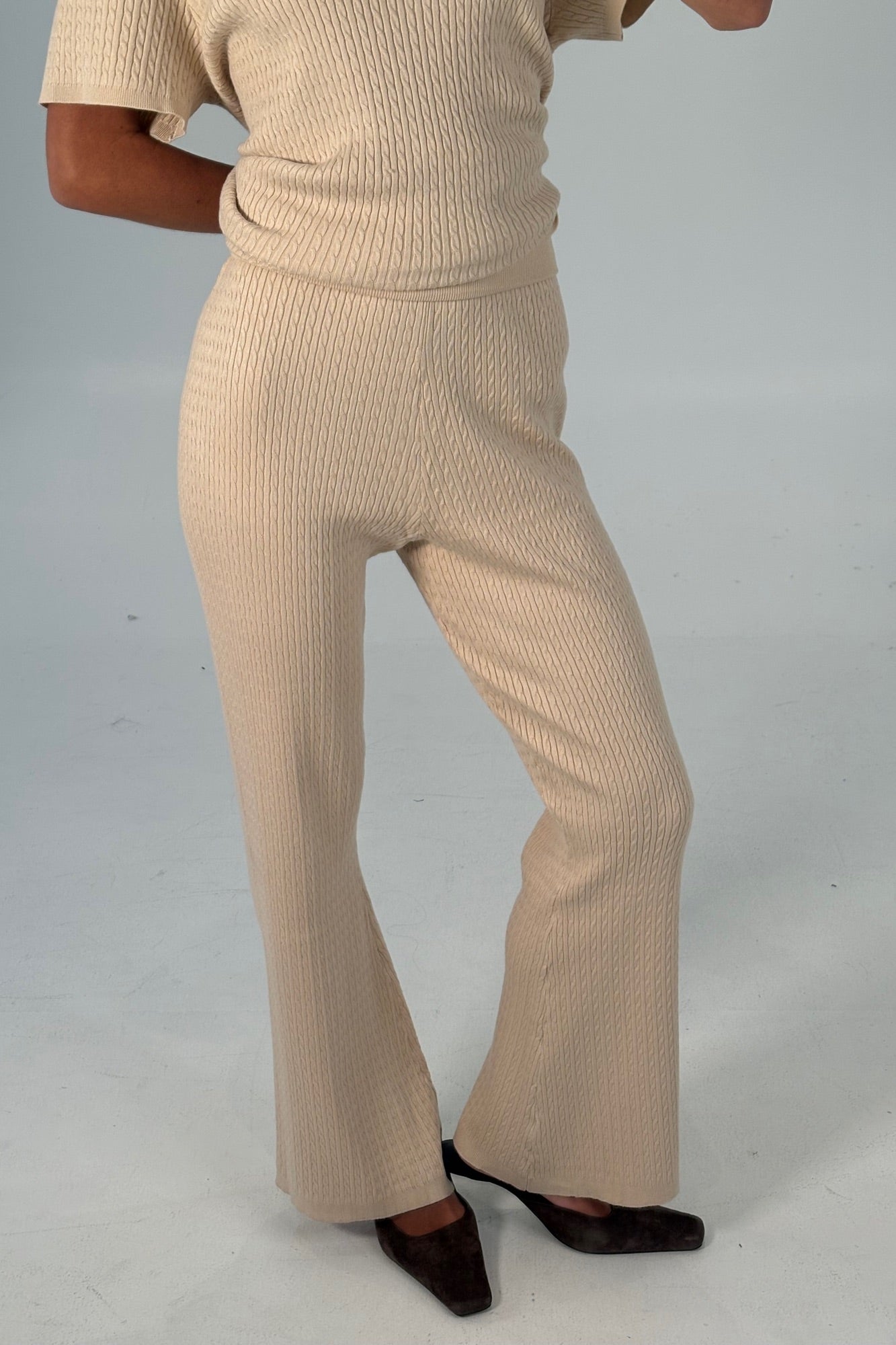 Leighton Ribbed Pant Almond