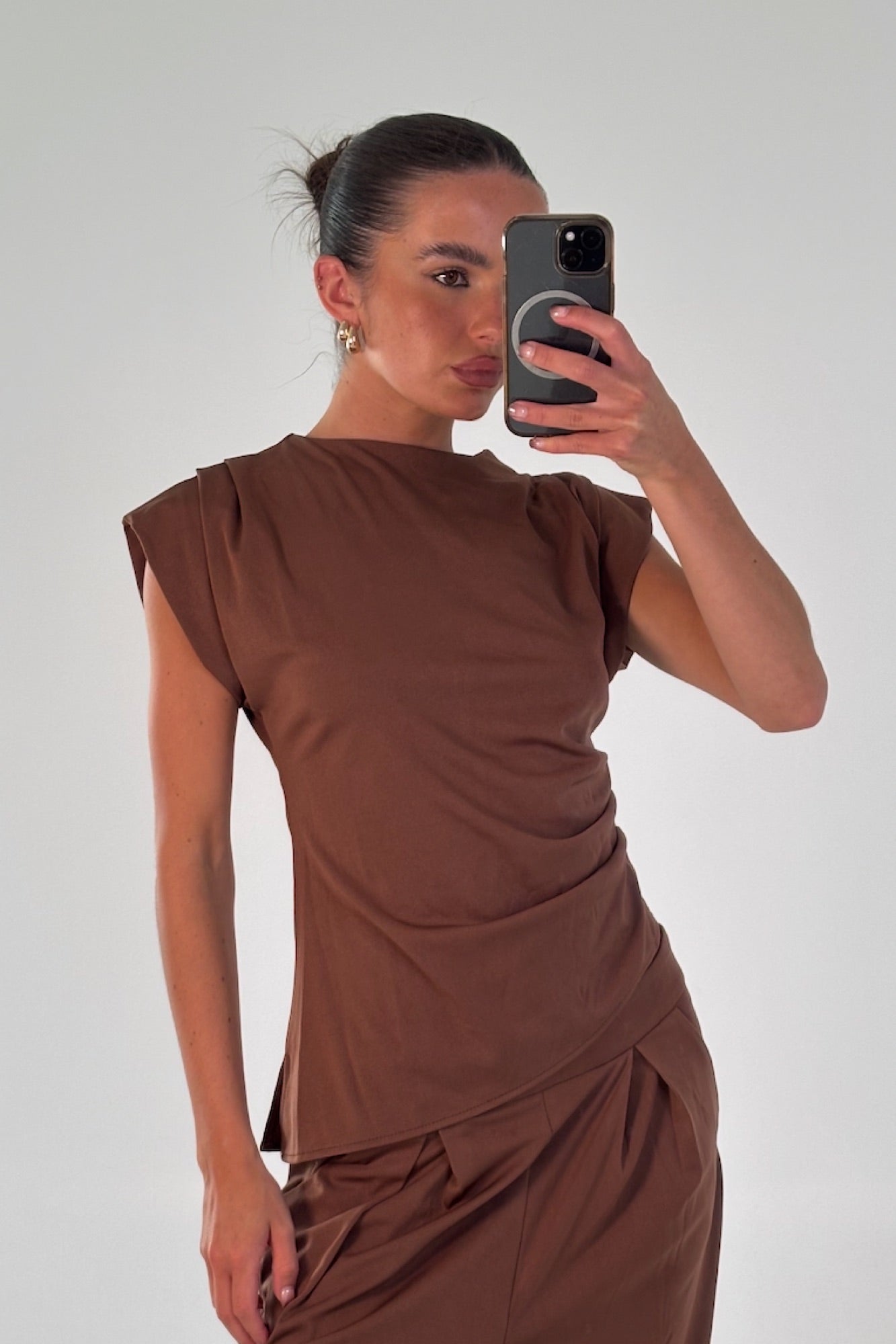 Sara Top Chocolate