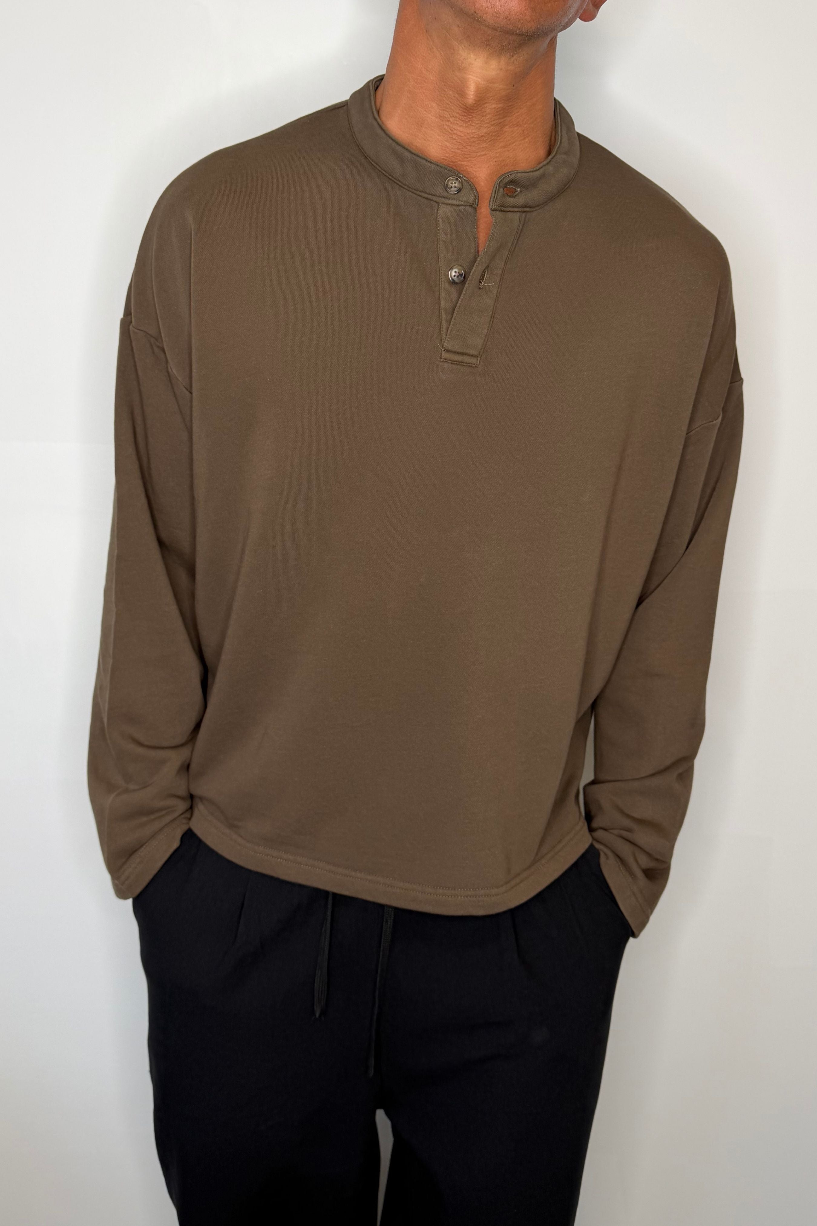 Fleece Crop Henley Choc