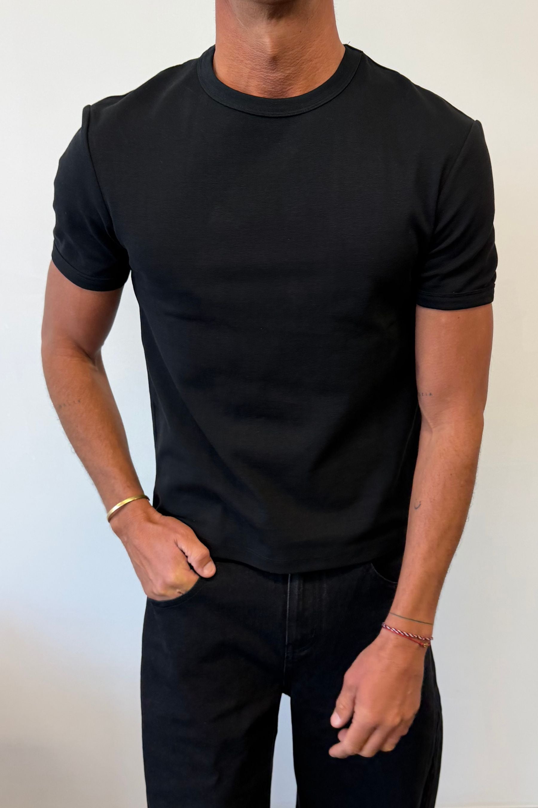 Charlie Ringer Tee Plain Black