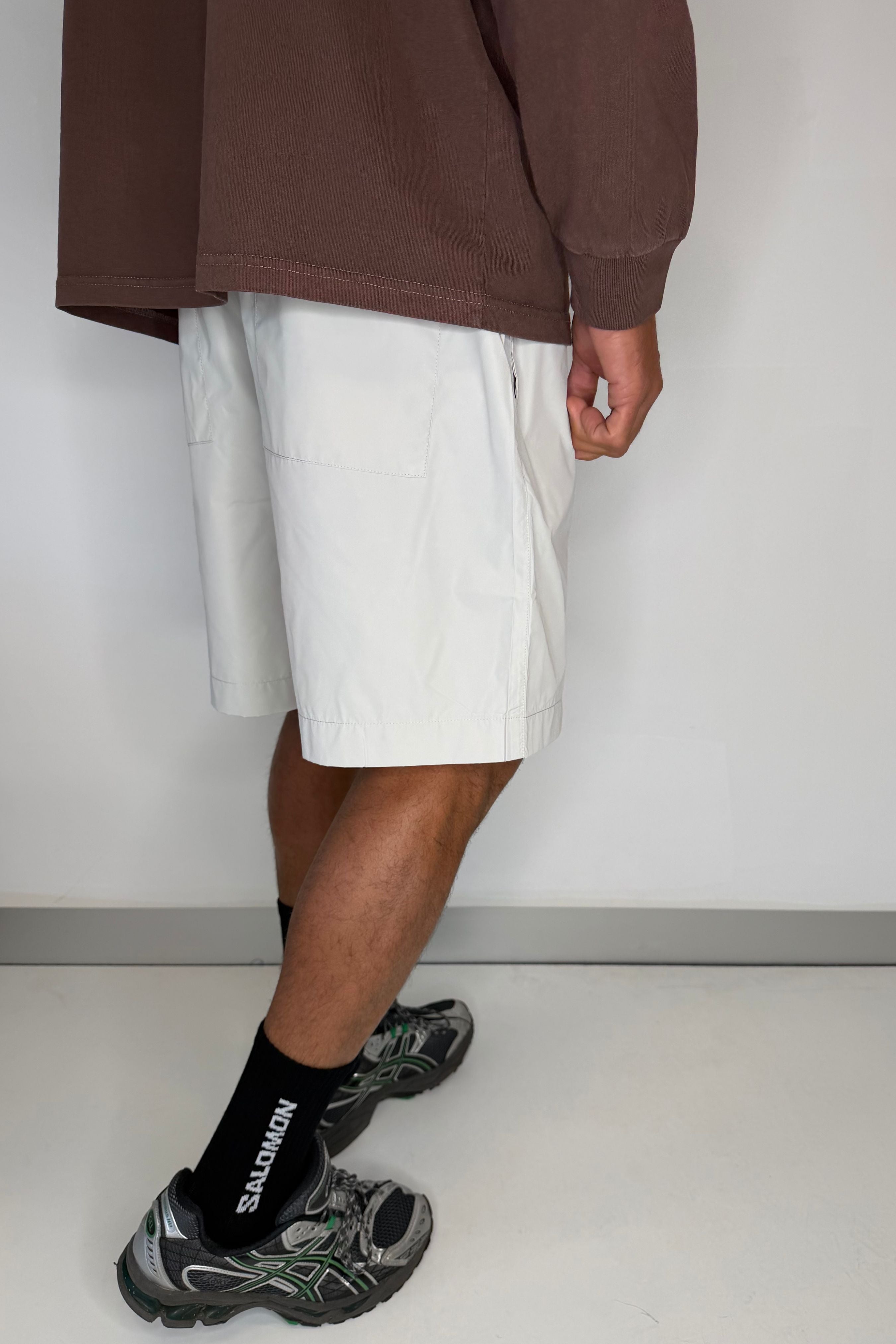Pat Walk Short Light Grey