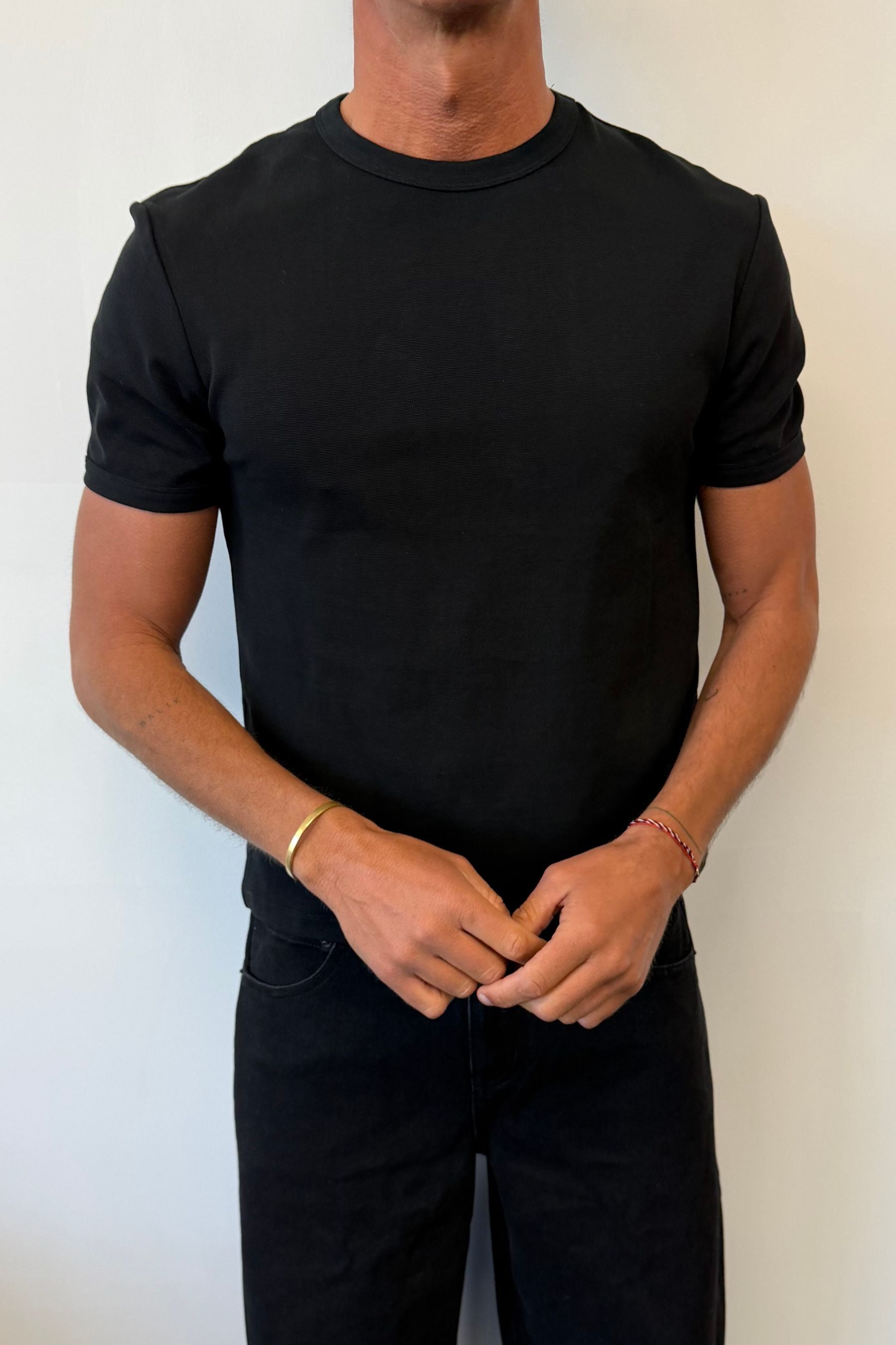 Charlie Ringer Tee Plain Black