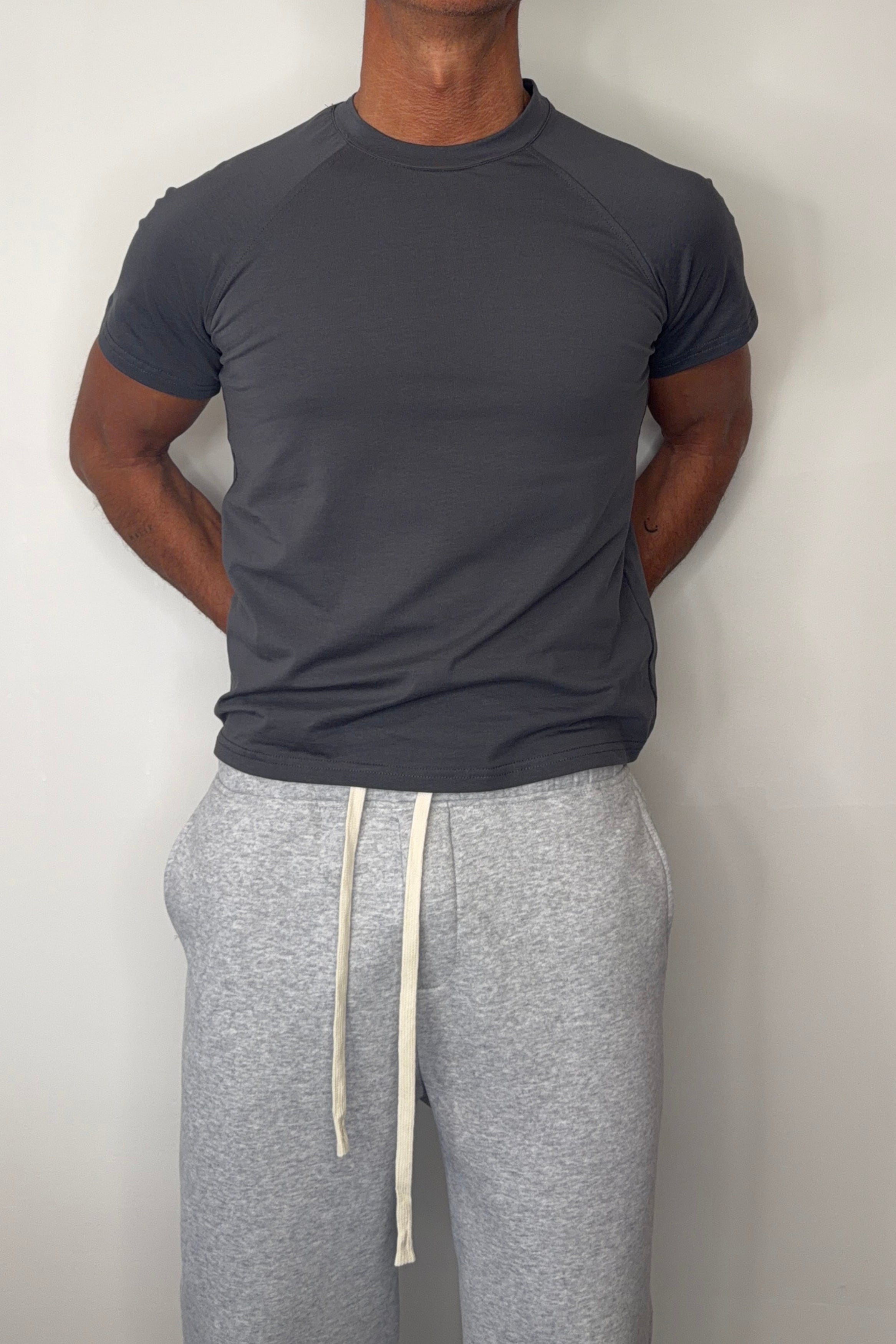 Raglan Fitted Tee Charcoal