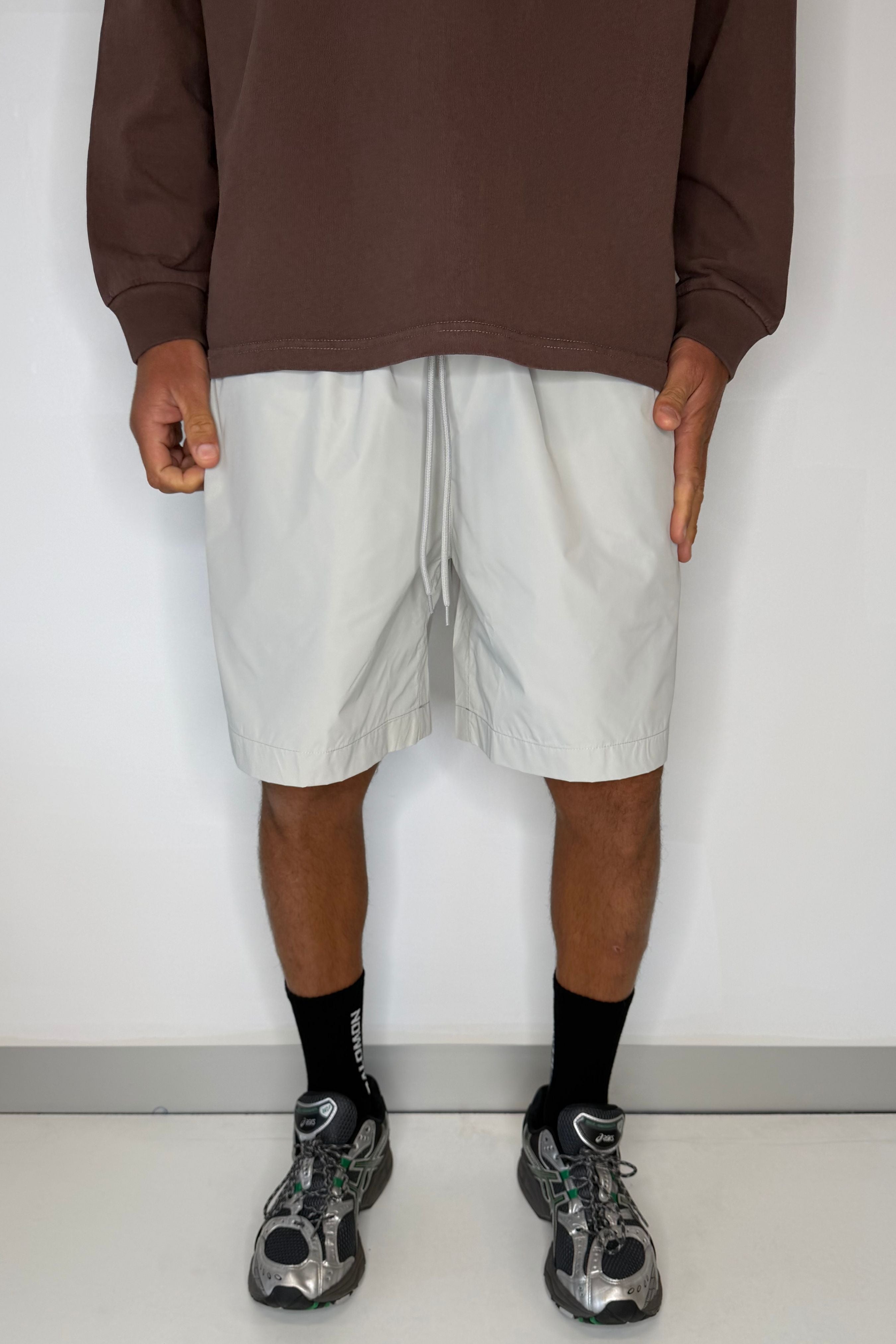 Pat Walk Short Light Grey