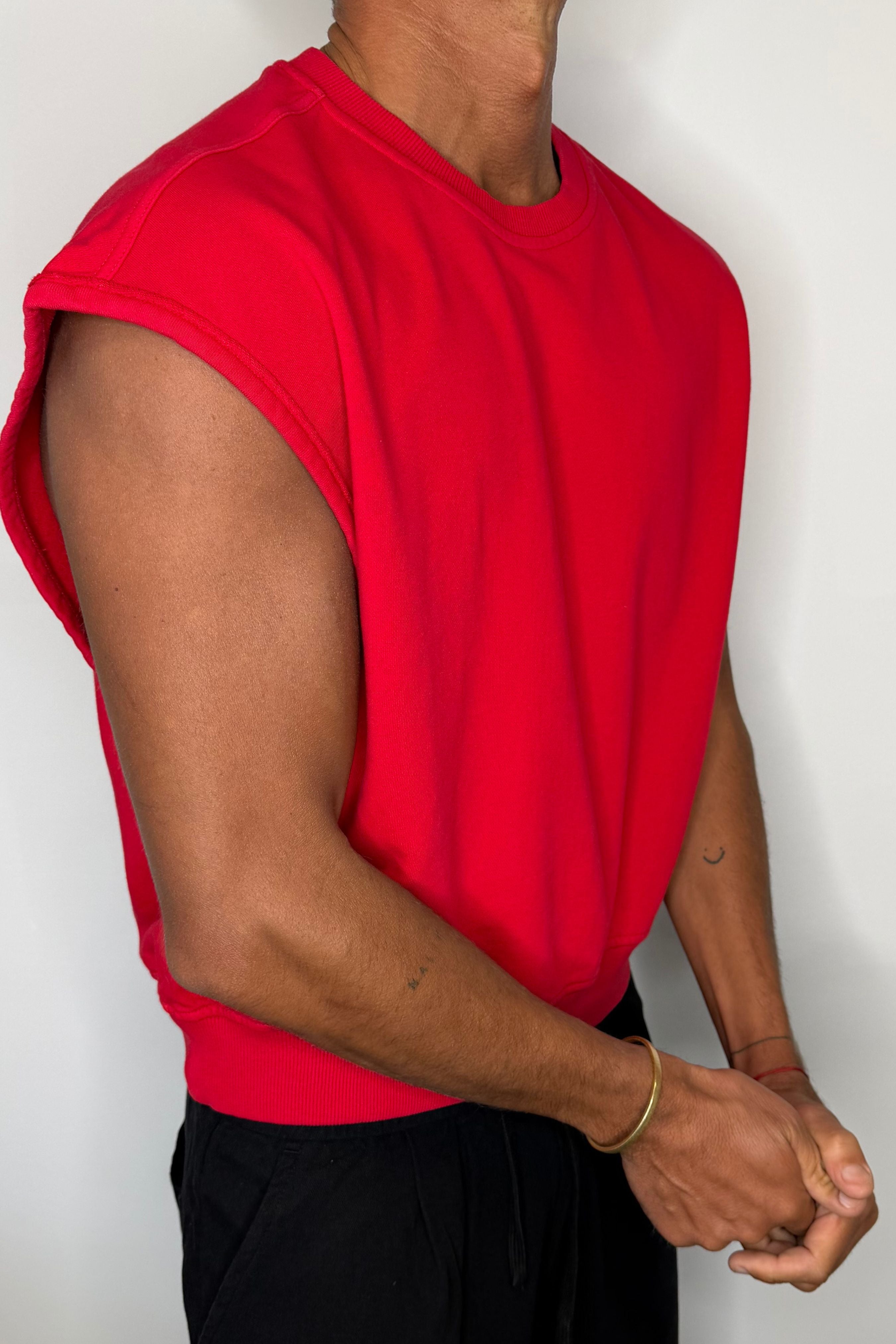 Cropped Fleece Ribbed Tank Red