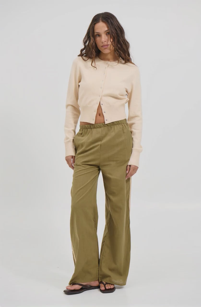 Maddie Pants Khaki - AI Generated