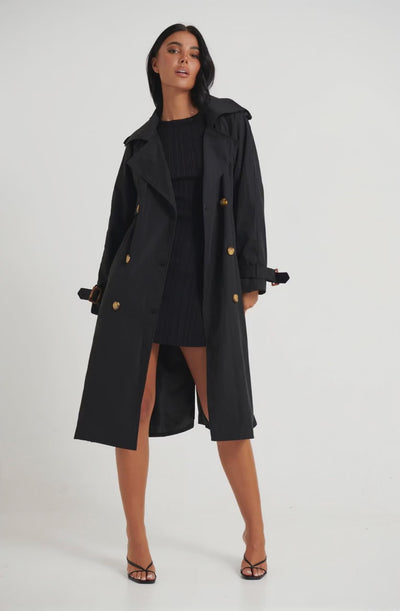 Lia Trench Black - AI Generated