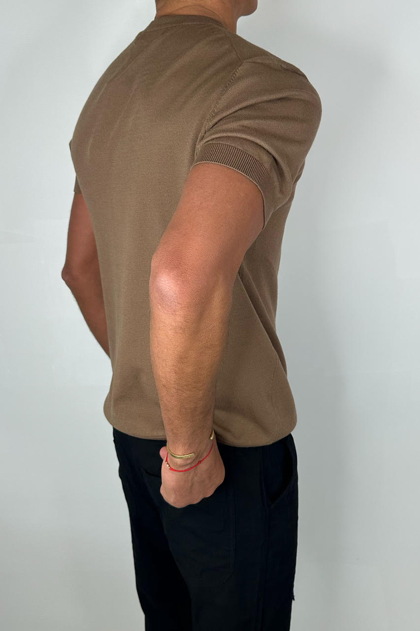 Nigel Fitted Knitted Tee Choc