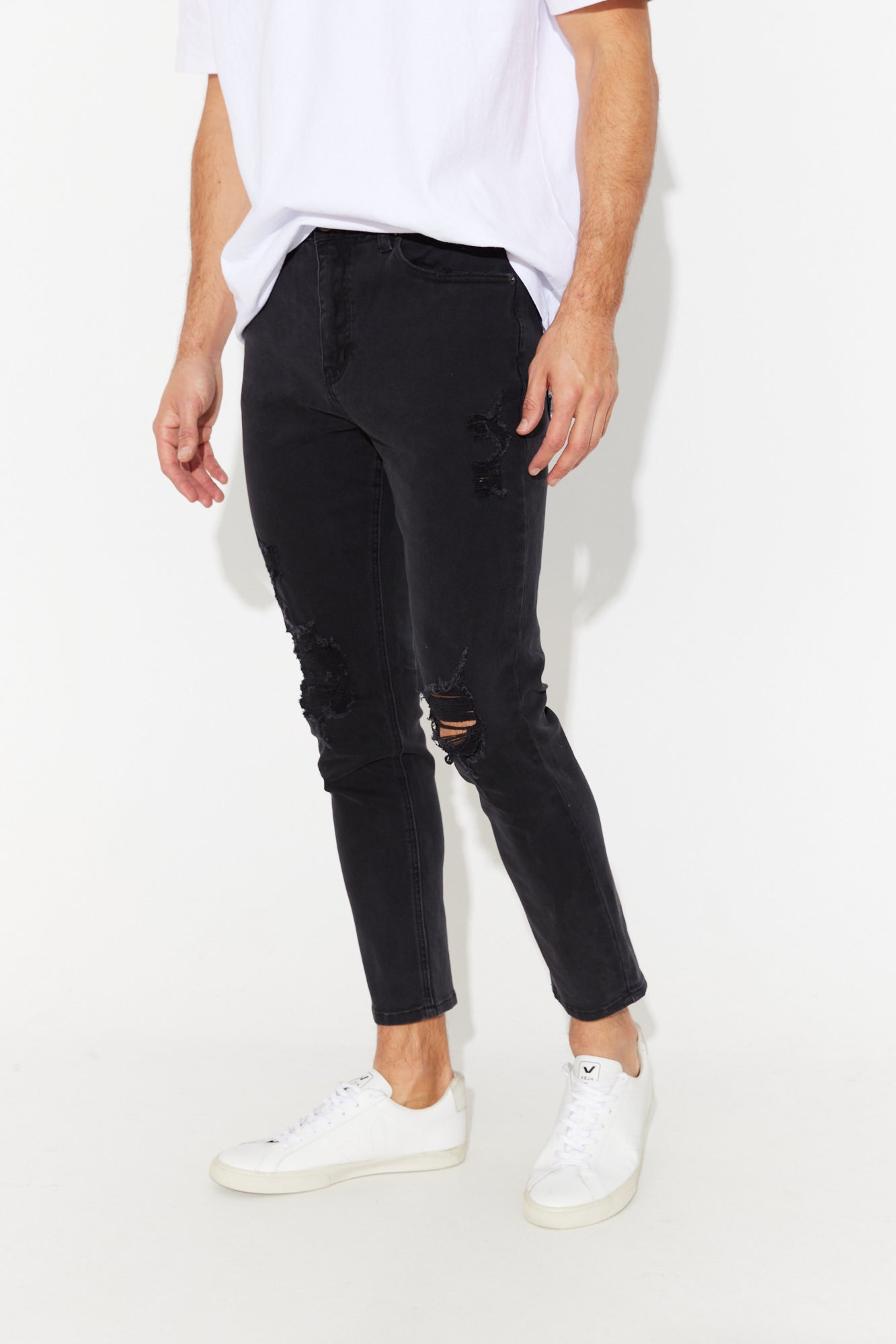 Stretchy Ripped Skinny Black Ripped Biker Jeans With Embroidered Print And  Scratched Finish For Men Slim Fit Denim From Zlzol, $30.29 | DHgate.Com