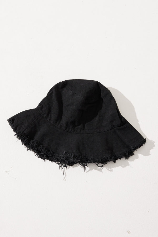 Frayed Bucket Hat Black