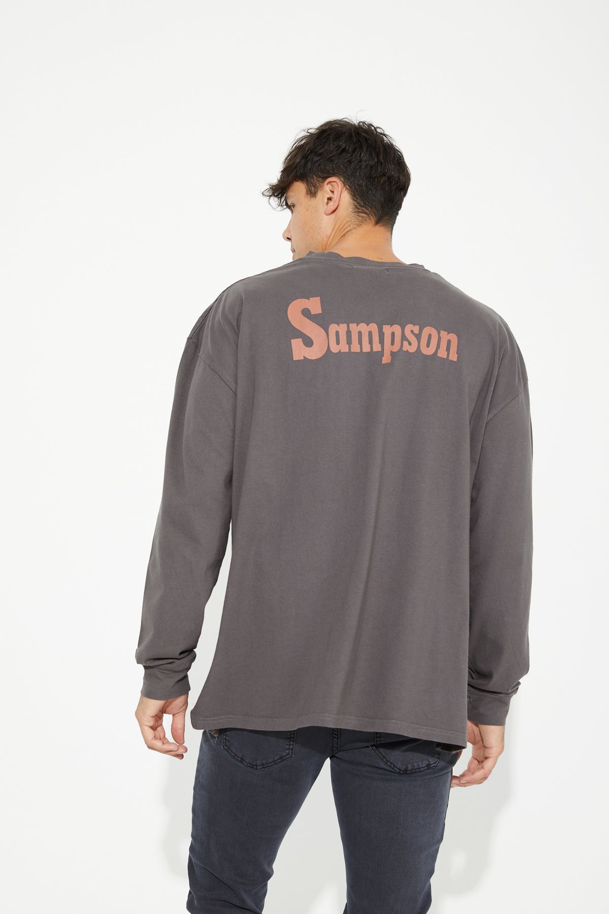 Johnny Long Sleeve Crew Charcoal